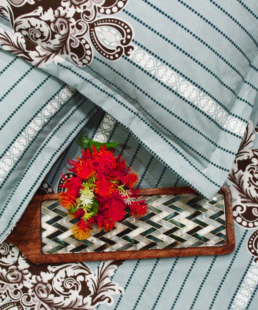 Classic Striped Majesty Flat Double Bedsheet With 2 Pillow Covers