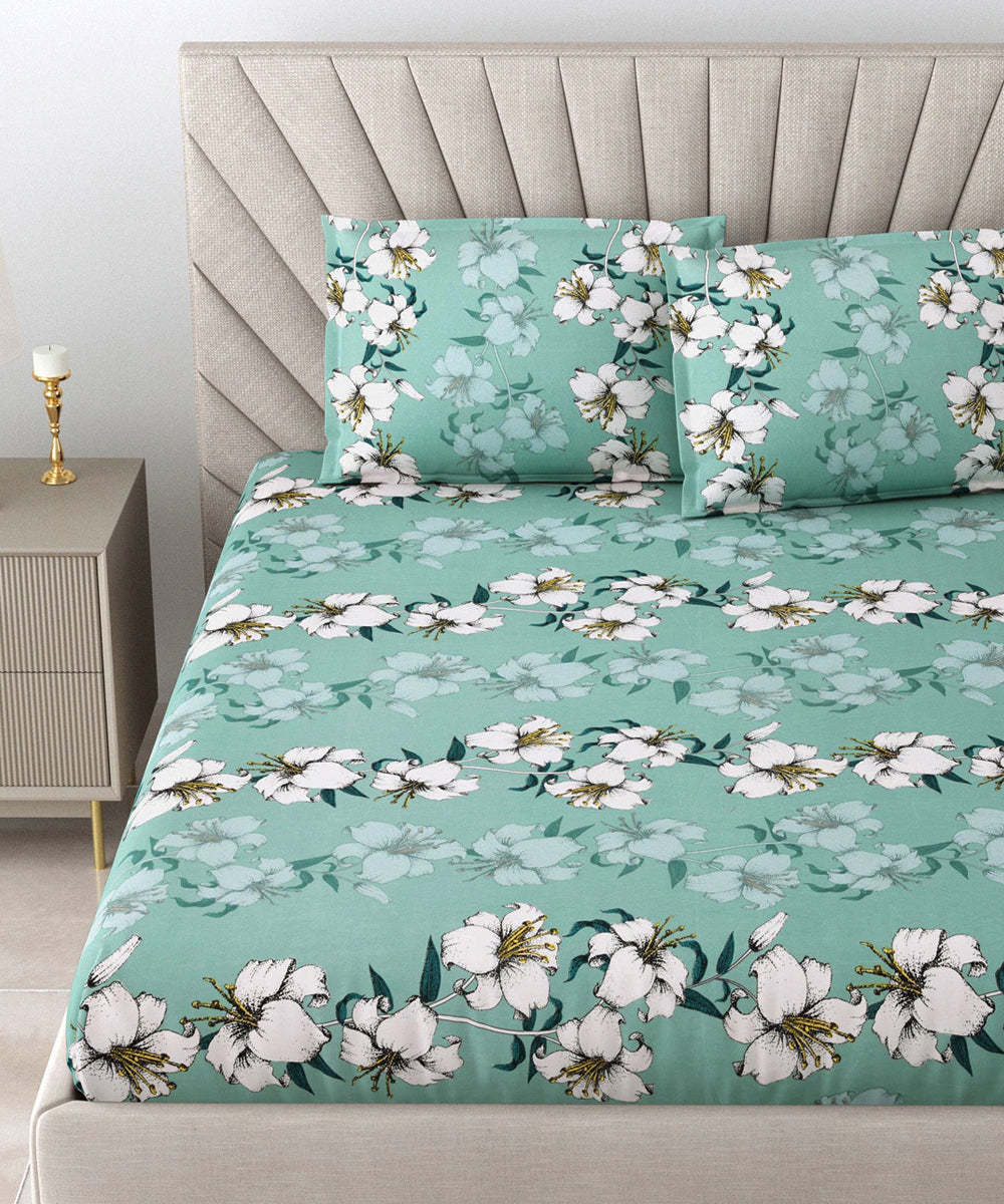 Green Floral Flat Double  Bedsheet with 2 Pillow Covers