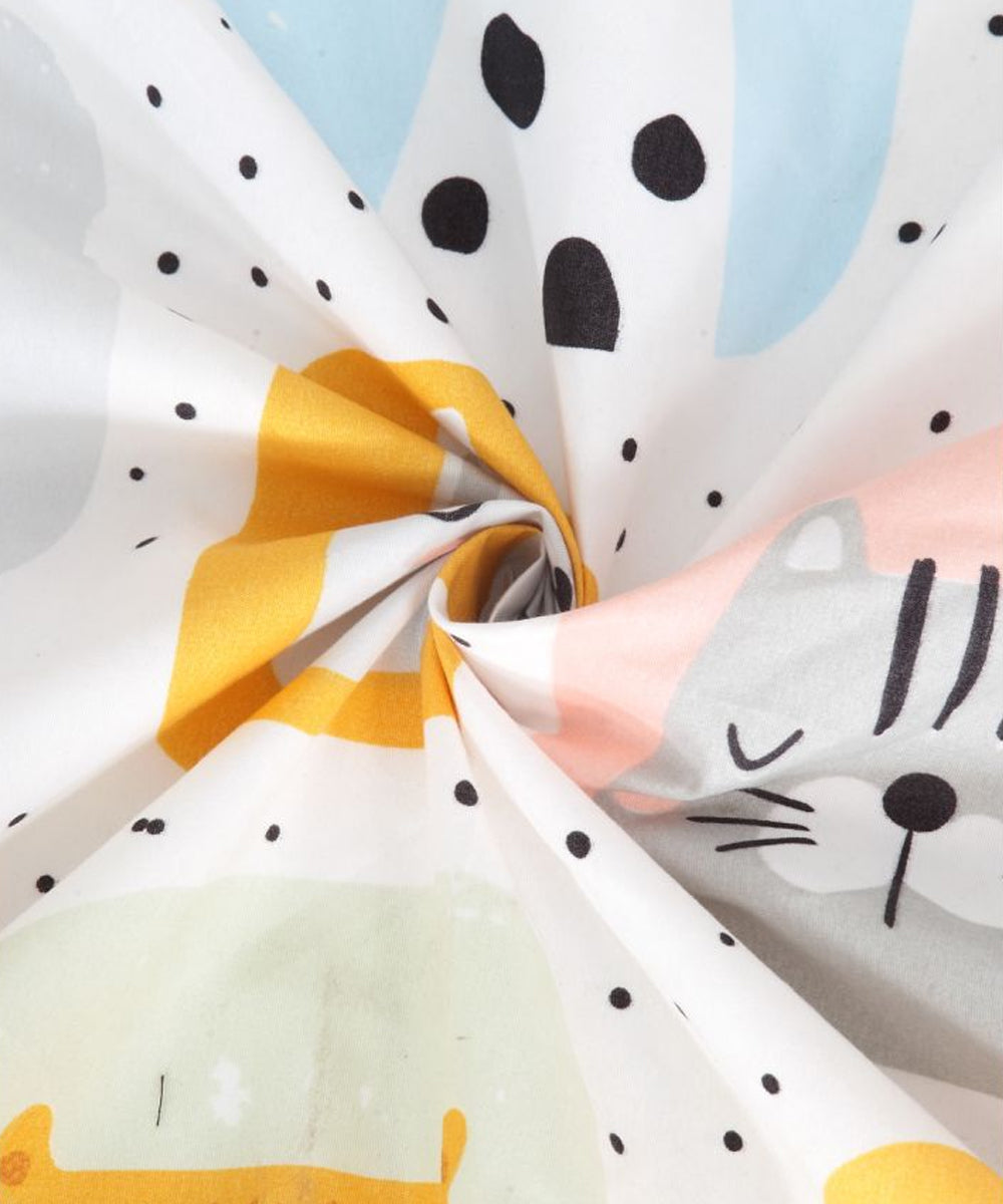 Cuddly Critters Kids Flat Double Bedsheet with 2 Pillow Covers