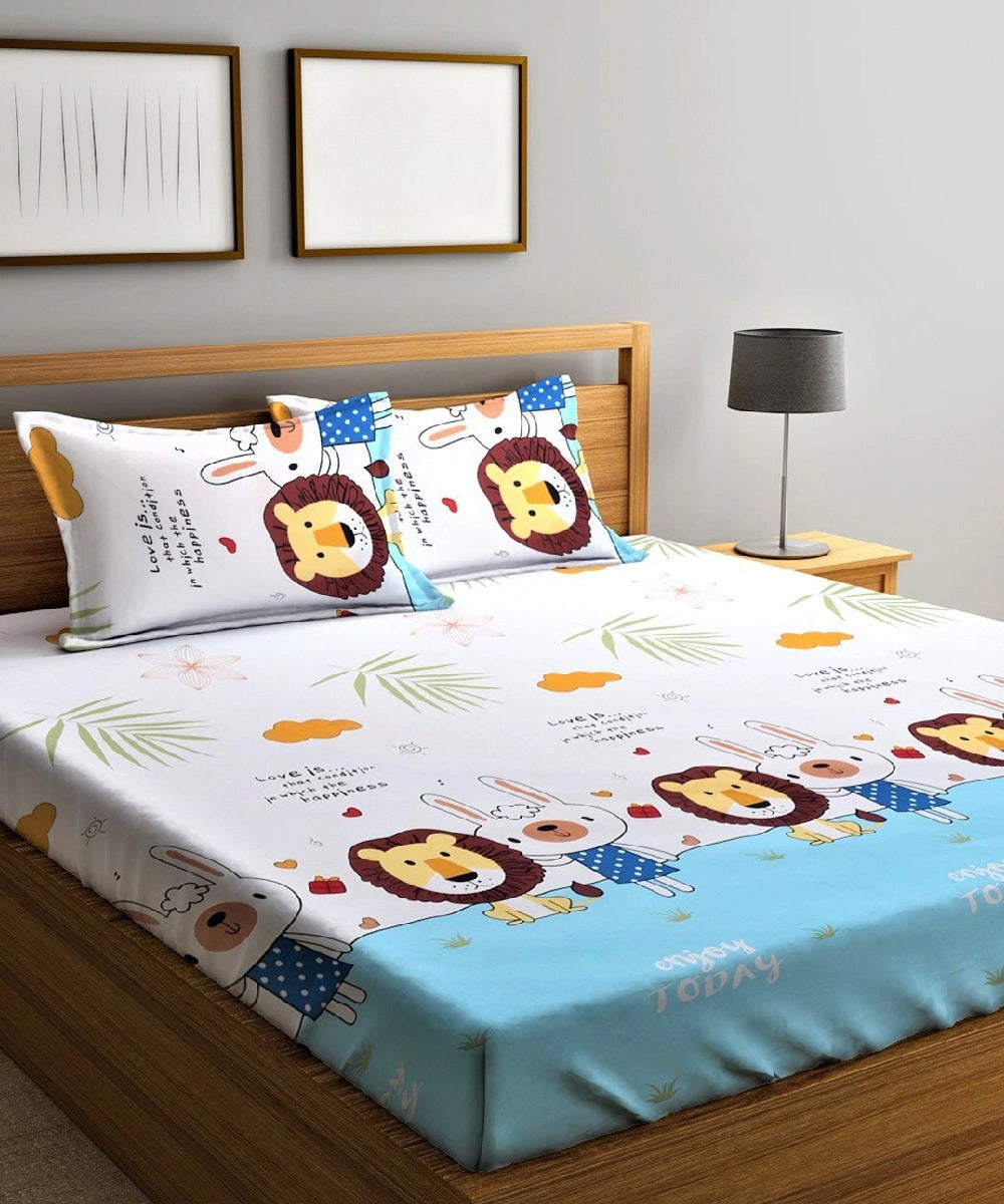 Lion & Bunny Buddies Flat King Bedsheet with 2 Pillow Covers