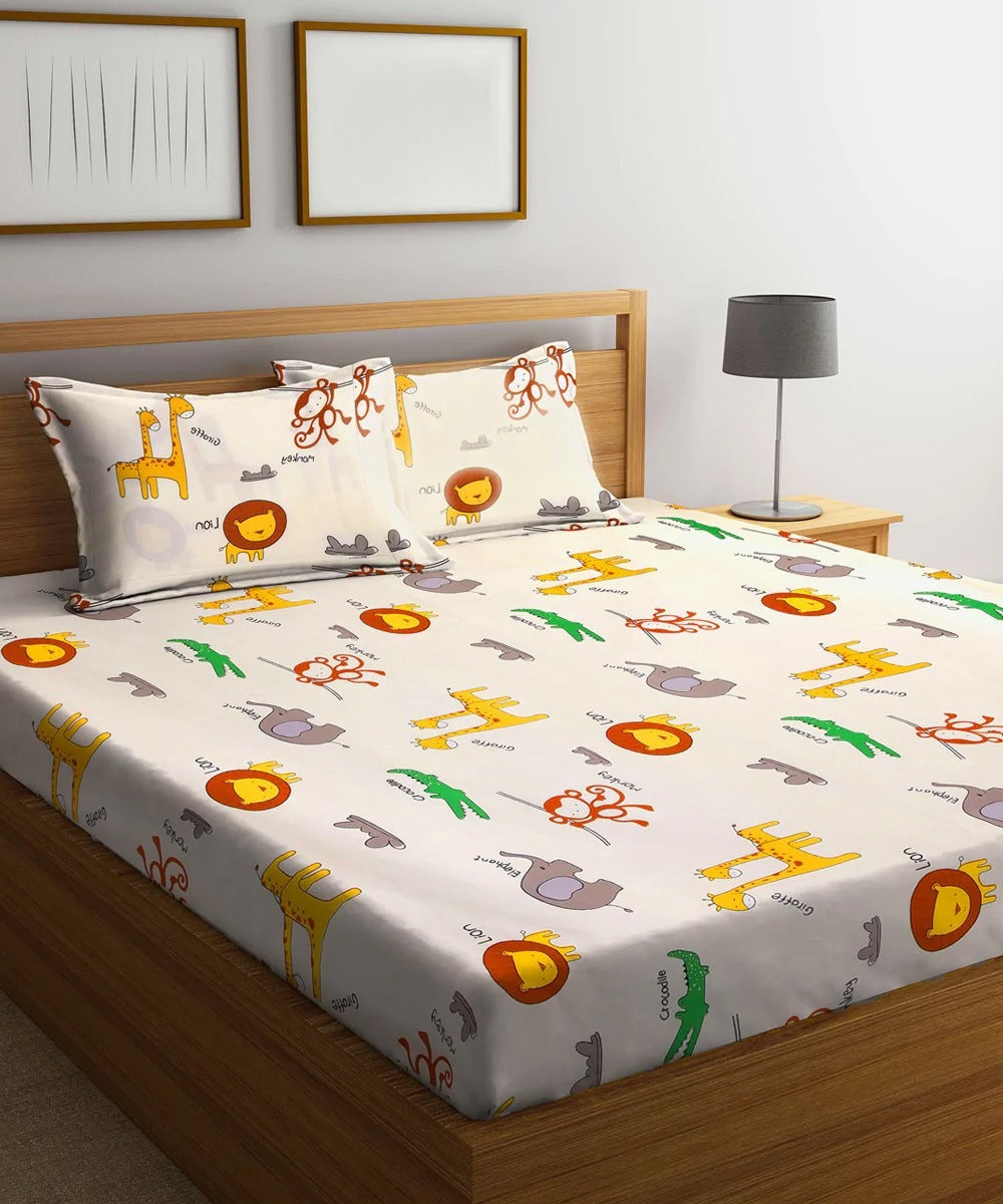 Jungle Safari Adventure Kids Flat King Bedsheet With 2 Pillow Covers